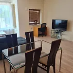 Cozy One Bedroom In Center Lägenhet